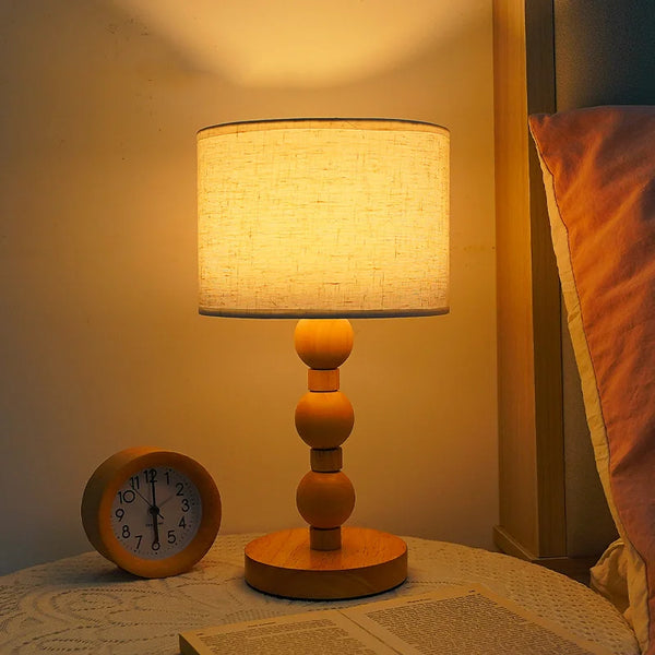 USB-powered table lamp

