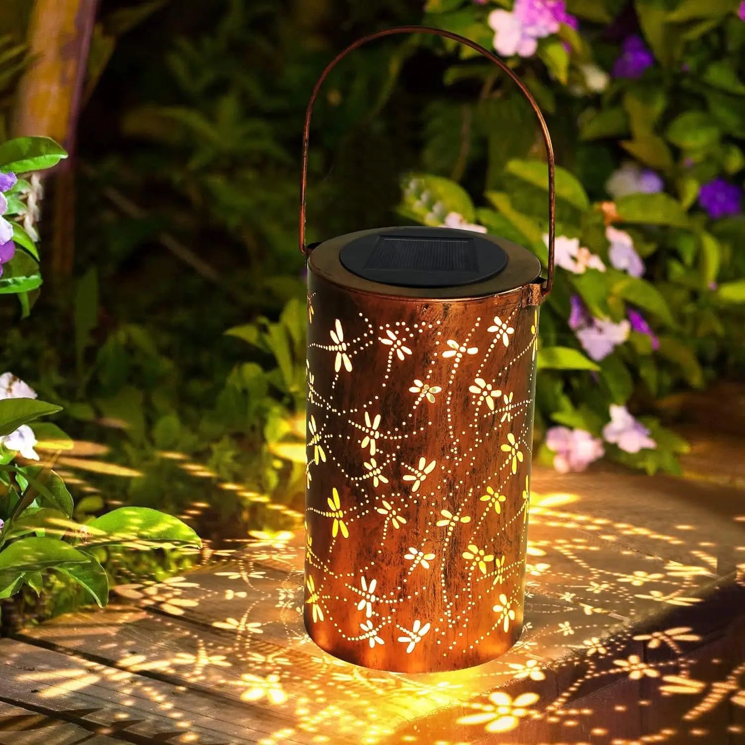 eco-friendly garden lighting

